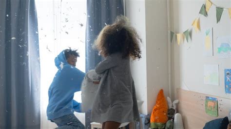 అబ్బా.. ఈ పిల్లలతో చస్తున్నాం.. ఎప్పుడూ కొట్టుకుంటూనే ఉంటారు.. అనే ...