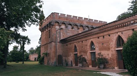 Types of Bricks: Complete Guide for Modern Construction - Noah ...