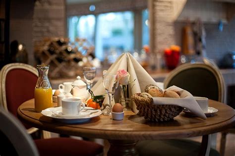 HOTEL ROOSENDAELHOF (Geel) - Hotel Reviews, Photos, Rate Comparison ...