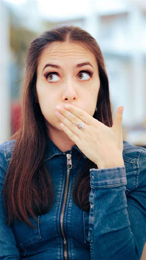 5 Effective Home Remedies To Stop Hiccups Instantly