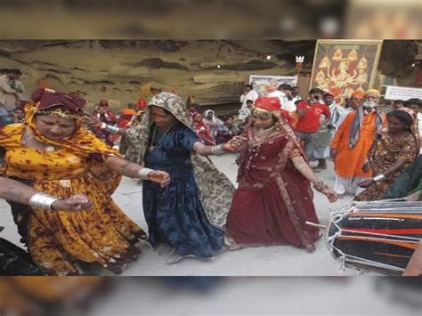 Hinglaj Devi Temple: common place for the Hindus and the Muslims who ...