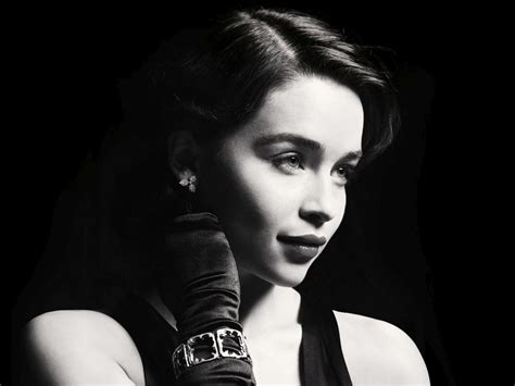 Download wallpaper dress, actress, gloves, hairstyle, Noir, black ...