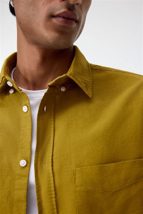 Men’s Mustard yellow Regular Fit Oxford shirt | H&M IN