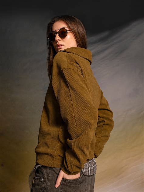 Women – Love Pangolin