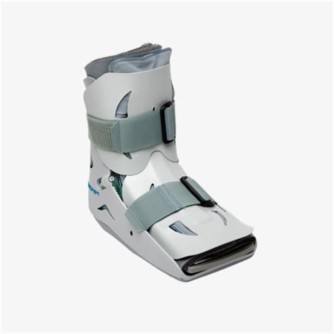 Broken Ankle Cast Or Boot
