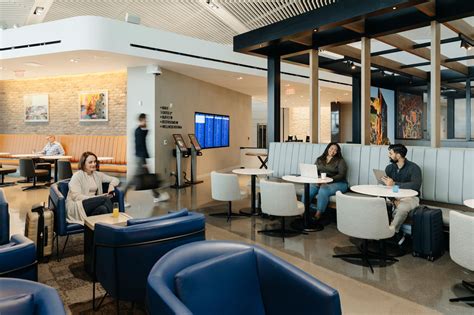 United Airlines Opens Huge 15,000 Square Foot Newark Lounge