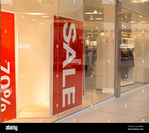 Store Banner 的图像结果