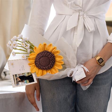 Trending Birthday Gifts Starts @ ₹290 | Unique & Fun Ideas – Confetti Gifts