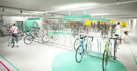 Fahrradgarage am Hauptbahnhof eröffnet | Baden TV