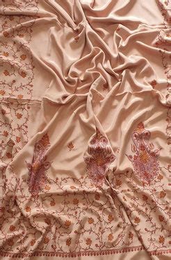 Cream Hand Embroidered Kashmiri Sozni Work Crepe Saree - Luxurionworld