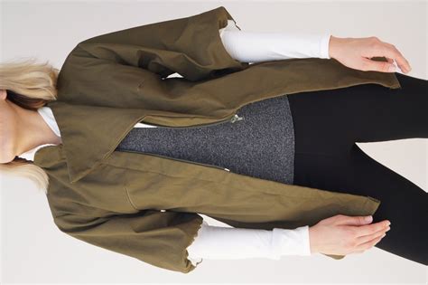 How to Zip a Coat 的图像结果