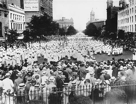 Kkk Gente Ku Klux Klan And New Black Panther Party Protest At South