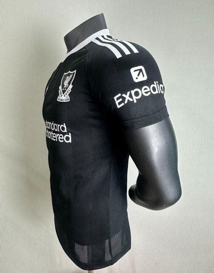 Liverpool Goalkeeper 25-26 - Players Version – Full Time Store