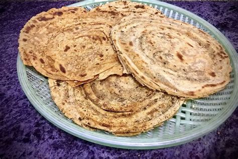 Pavbhaji Flavour Lachcha Paratha Recipe - GoToChef