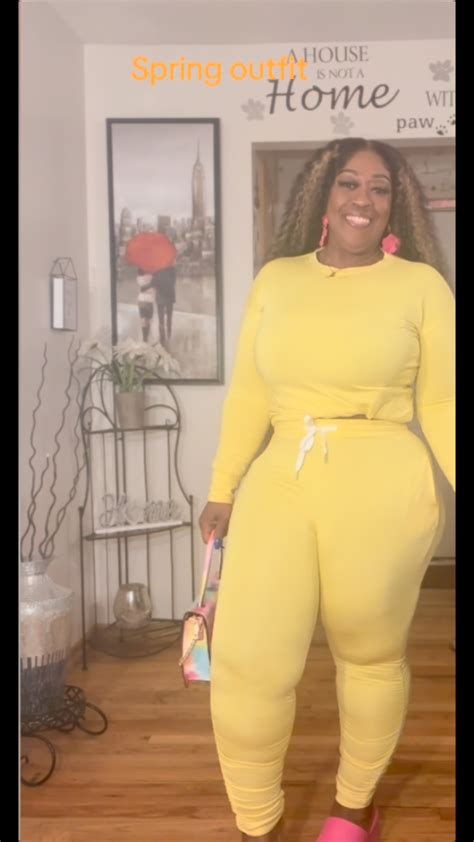 The real Chelesosothickwitit (@_chelesosothickwitit) • Instagram photos and videos