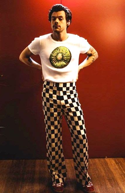 Harry Styles sets stage on fire with first Madison Square Garden show