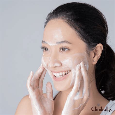 5 Tips to Repair Skin Barrier Damage (Doctor's Guide) | Clinikally