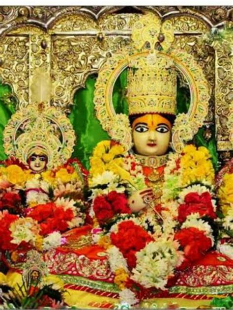 मध्यप्रदेश की सबसे बड़ी 'सरकार' को पुलिस सुबह शाम देती है सलामी