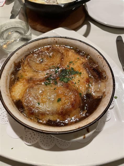 Calories in french onion soup? LOTS of cheese; was delicious! : r/caloriecount