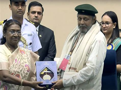 Mithun Chakraborty receives standing ovation as President Droupadi ...
