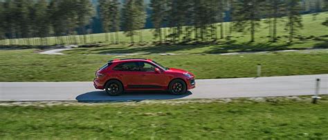 Finding the right Porsche for you with Infinity Cars Mumbai - Infinity Cars