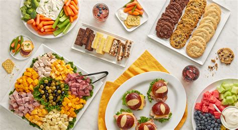 Giant Food Store Catering Trays