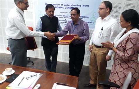 MoU Formalised Between GIDM And Charotar University of Science and ...