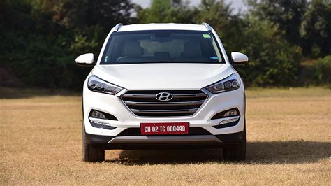Hyundai Tucson 2016 Diesel Compare Car Photos - Overdrive