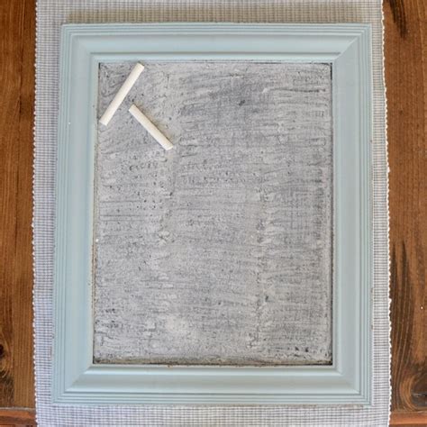 How to Make a Chalkboard Sign Using a Frame 的图像结果