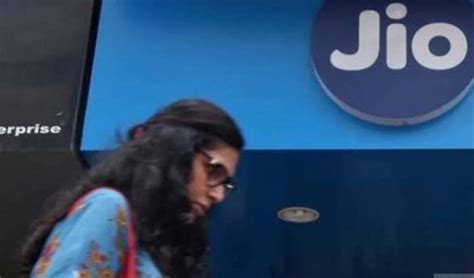 Ind Vs Pak: Airtel, Jio और Vi के यूजर्स इन प्रीपेड प्लान्स के साथ मुफ्त ...