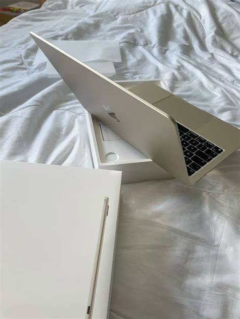 MacBook Starlight Color 的图像结果