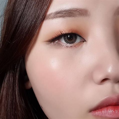 under eye makeup asian