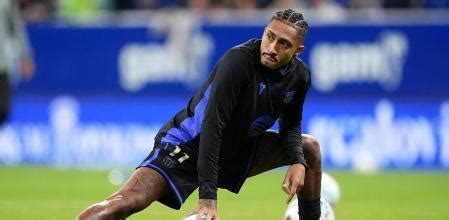 Raphinha estalla tras no aparecer en el once ideal de FIFPro