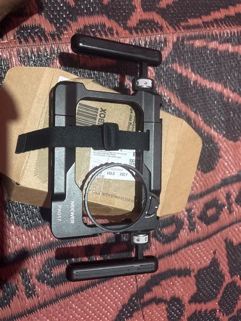 NEEWER Universal Smartphone Video Rig with Handles, 67mm Filter Adapter ...