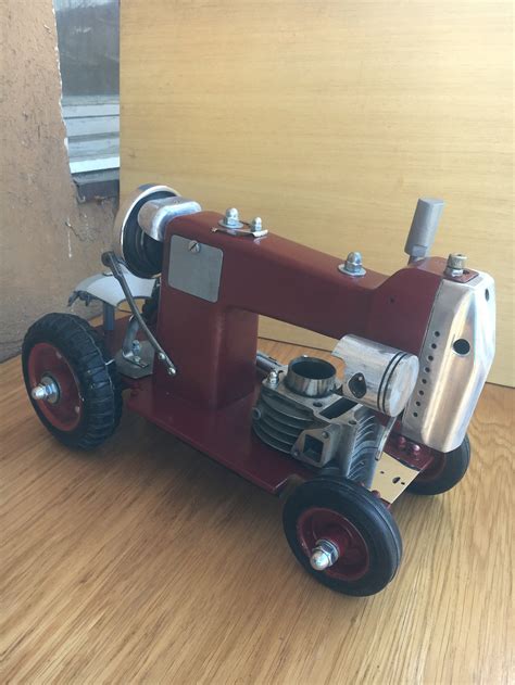 Sewing Machine Tractor 的图像结果