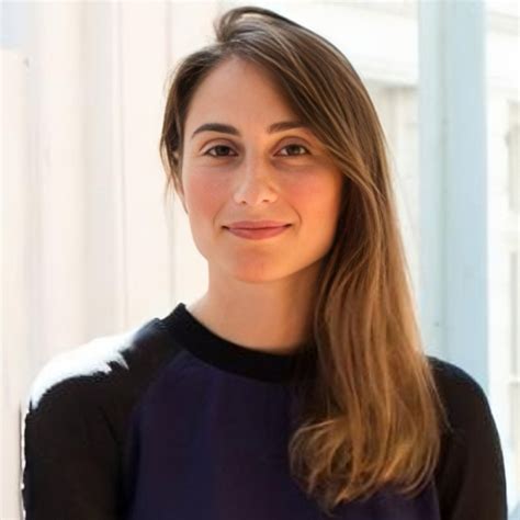 Nora - Physics teacher - ₹3461/h