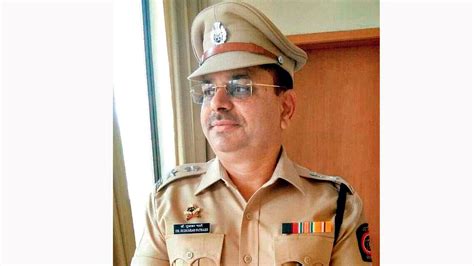 Mumbai police officer DCP Sudhakar Pathare dies in accident after ...