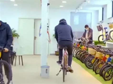 90后小伙用竹子造自行车 出口6万台：价格从几百到几千元不等 ！-社联网