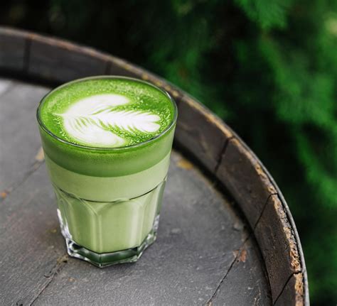 Matcha vs Coffee: Unveil Healthier Energy Boost | The Smallest House