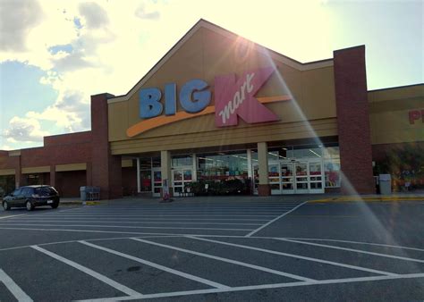 Kmart in Macon, Georgia before it closed and the company closed all it's stores for good. : r ...