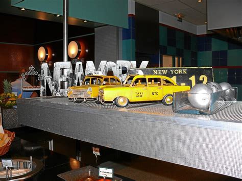 Parkside Diner - Buffet-Restaurant in Disney's Hotel New York