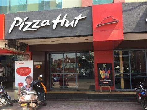 PIZZA HUT, Hyderabad - 42 5 Kpr House S P Road Near Frontline ...