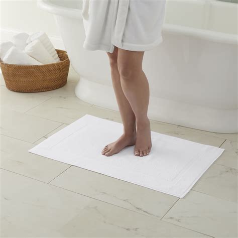 BrylaneHome BH Studio Luxury Luxury Bath Mat Towels - Walmart.com