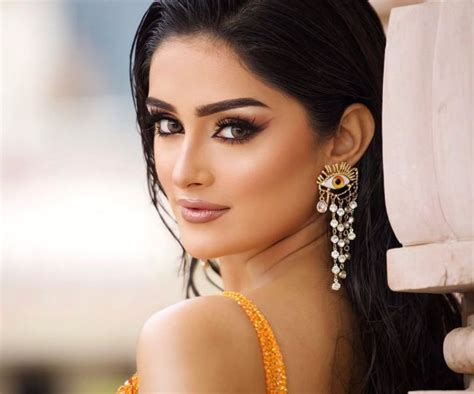 कौन हैं मनिका विश्वकर्मा, जो Miss Universe 2025 में बढ़ाने जा रहीं भारत ...