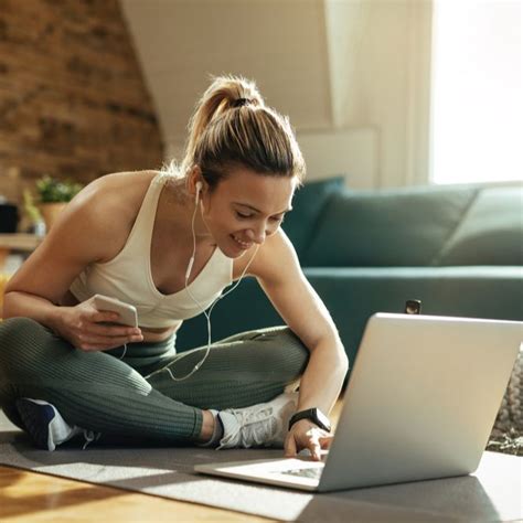 Athlete with Desktop Computer 的图像结果