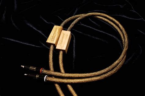 © MAROHEI CABLES :: STATEMENT RCA Signal Cable