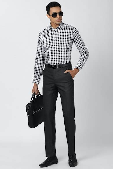 Buy Men Black Slim Fit Check Full Sleeves Formal Shirt Online - 677266 ...