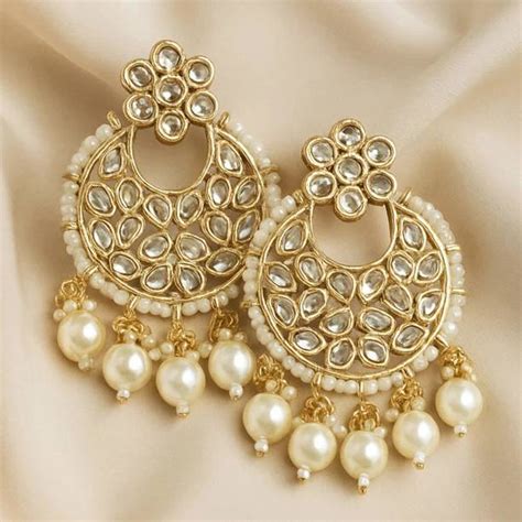 Earrings - Upto 50% to 80% OFF on Latest Earrings Designs Online For ...