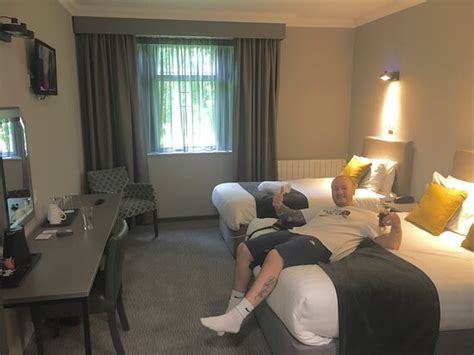 THE ROYAL TOBY HOTEL (Rochdale, Greater Manchester) - Hotel Reviews ...