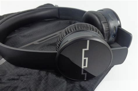 SOL REPUBLIC x Motorola Tracks Air Wireless Headphones - My Highest Self